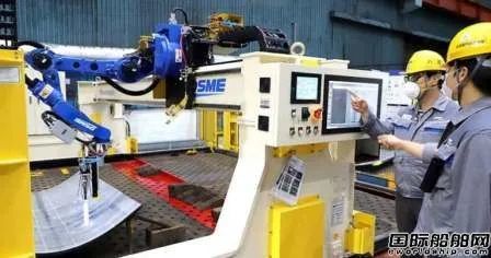 全球造船行业首款AI焊接质量监测机器人诞生！ 大宇造船研发另一个造船机器人