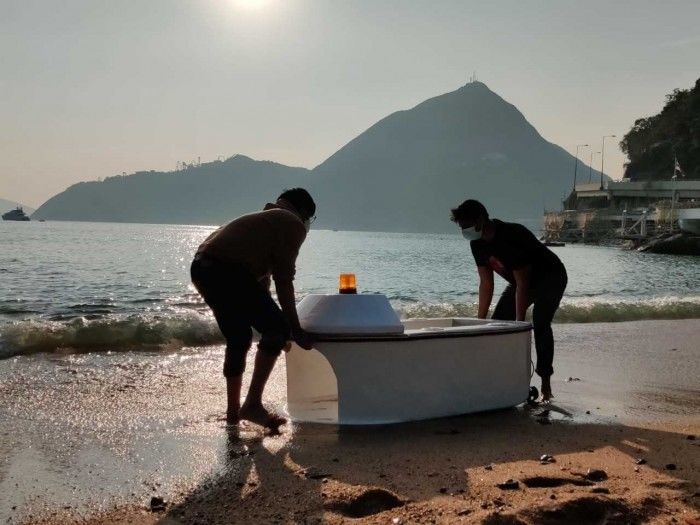 Clearbot：一款能自动在水上追踪搜集废物的呆板人