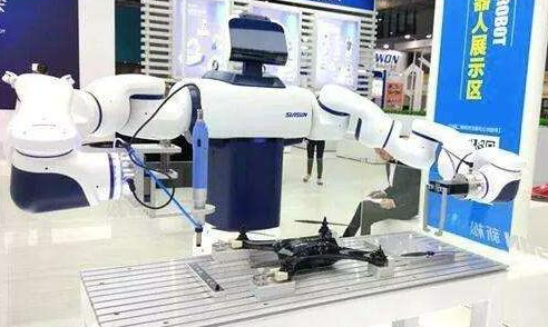 盘点世界十大工业机器人公司，猜猜中国哪家榜上有名？