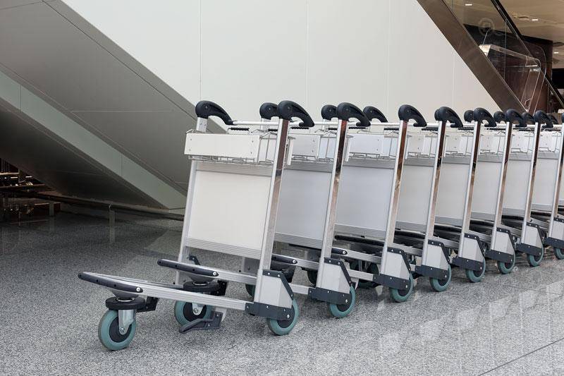 机场车站行李携带黑色技术！自动处理机器人24小时提供处理服务