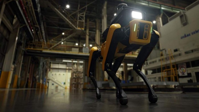 深夜安全官：Spot机器人开始在现代工厂巡视