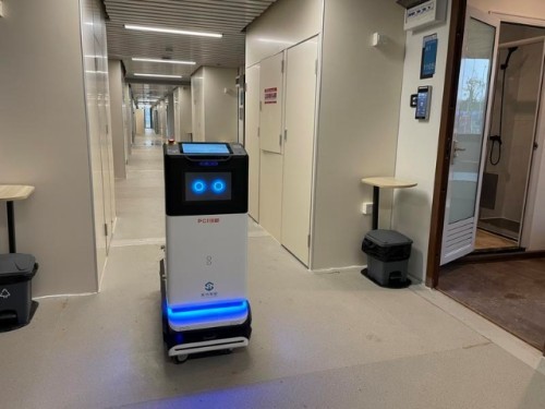 从雷神山医院到国际健康驿站：广州机器人，上一线！