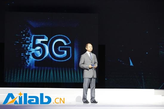 华为轮值CEO徐直军：2019年将推出5G版麒麟芯片